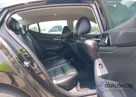 2018 Nissan Maxima 3.5 S z USA, uszkodzony, nr VIN 1N4AA6AP2JC361932